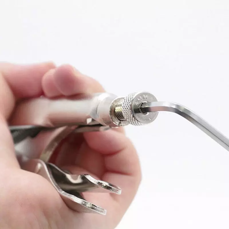 Product tone-grip-pliers-nut-lock-tip-211center-1121-mm-width-across-flates-vpn-175 TONE Grip Pliers (Nut Lock) Tip: 2~11/Center: 11~21 mm Width Across Flates, VPN-175