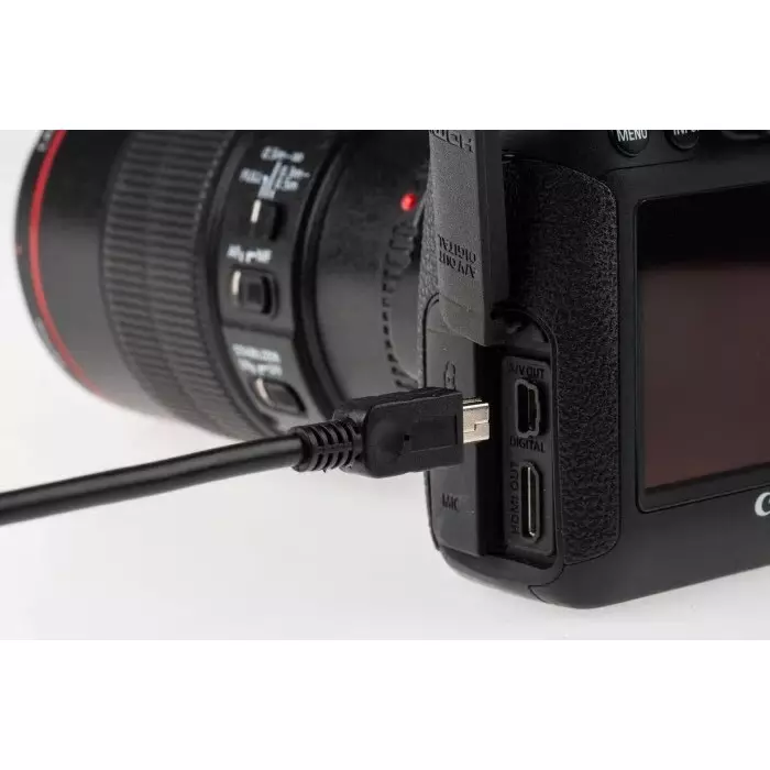 Shop usb2habm50cm-startechcom-startechcom-usb-20-male-usb-a-to-male-mini-usb-b-480mbps-500mm-186-2803-rs StarTech.com Male USB A to Male Mini USB B Cable 480 Mbps USB 2.0 500mm, USB2HABM50CM