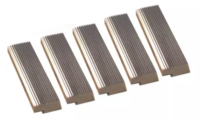 Buy Metro 3 x 1.3/64 x 8 TPI HSS Tangential Chaser - Pack of 5