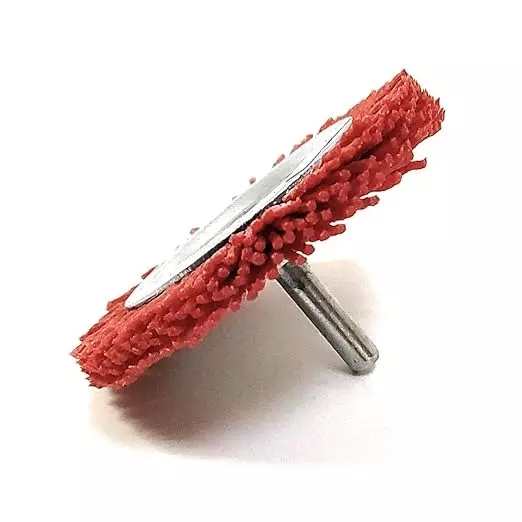 brush-house-circular-brush-with-14-inch-635-mm-shaft-crimped-wire-nylon-bristles-3-inch-75-mm-diameter-and-4500-rpm-speed