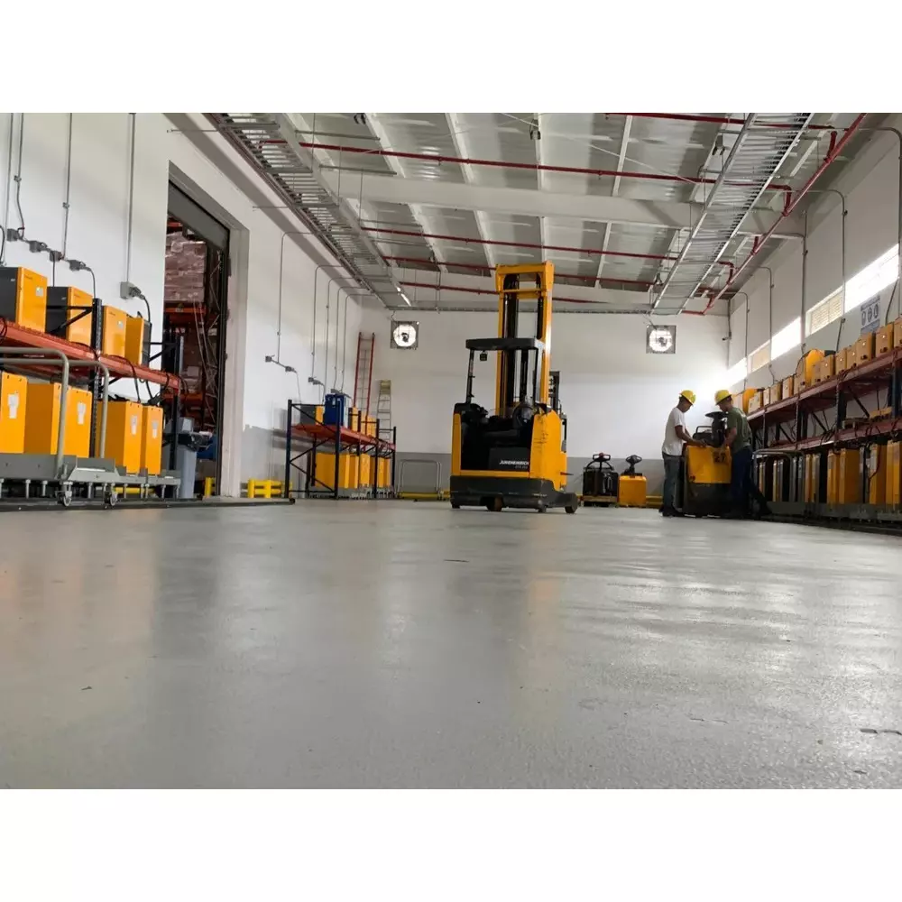 ROCLAND Dry Shake Surface Concrete Floor Hardener 25 Kg Non Metallic 6 Months Shelf Life
