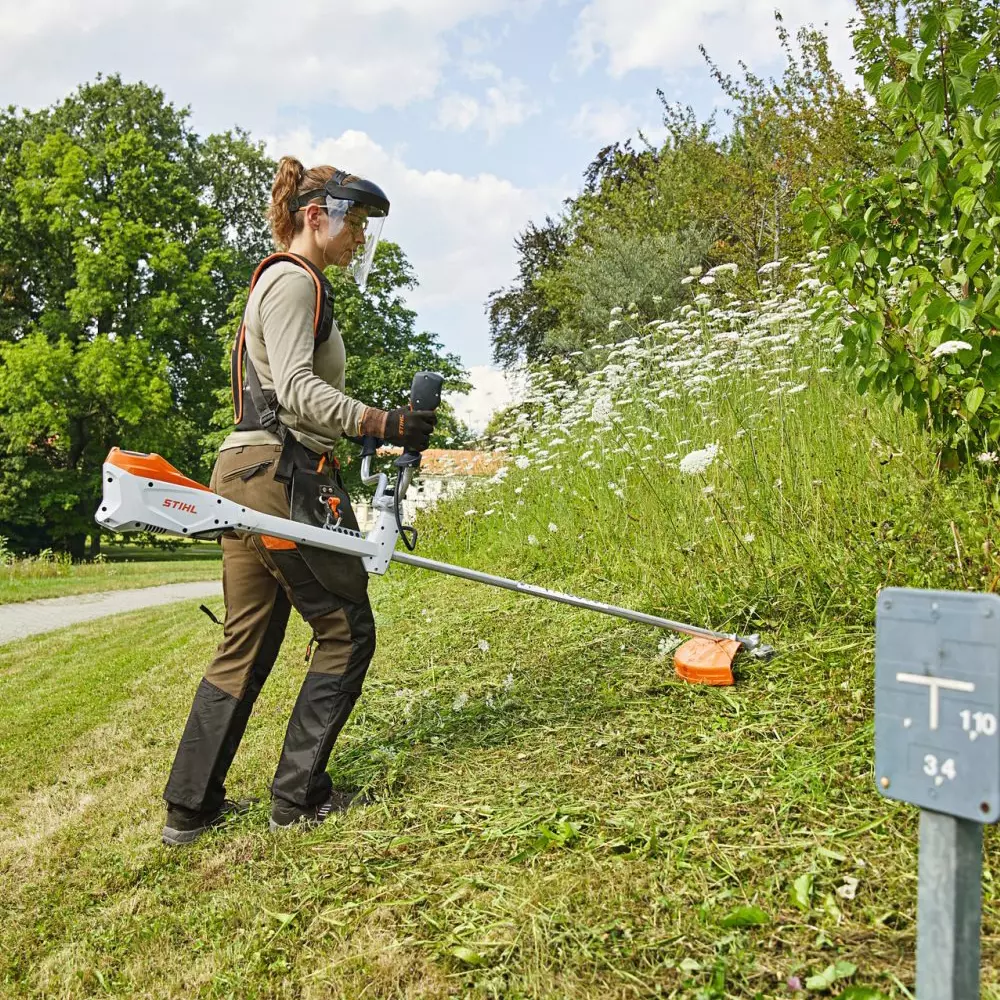 stihl-battery-operated-brushcutter-with-bike-handle-419-mm-165inch-cutting-width-soft-rubber-36v-without-battery-and-charger-fsa-135