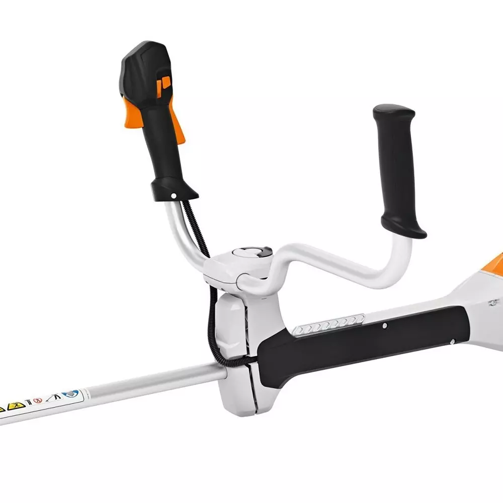 stihl-battery-operated-brushcutter-457-mm-18-inch-cutting-width-soft-rubber-36v-without-battery-and-charger-fsa-200