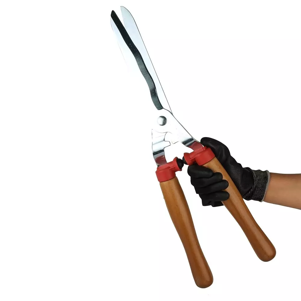 wolf-garten-hedge-shear-alloy-steel-blade-and-wooden-handle-for-garden-use-73aha002650