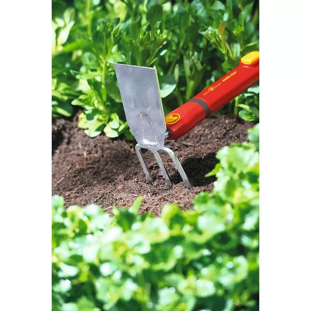 wolf-garten-double-hoe-with-handle-7-cm-working-width-3-teeth-and-plastic-handle-71aie006650