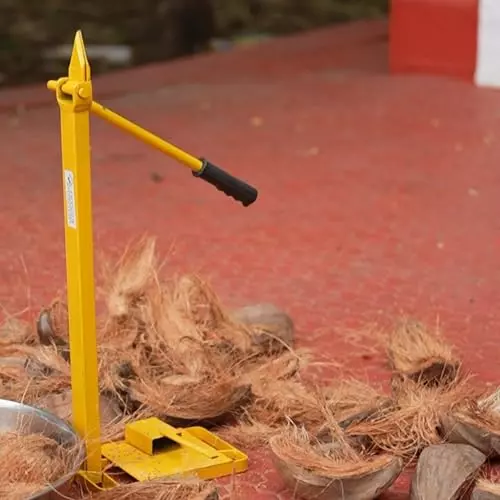 gurudatta-coconut-dehusker-naral-solni-machine-with-protective-cap-and-rust-resistant-iron-body