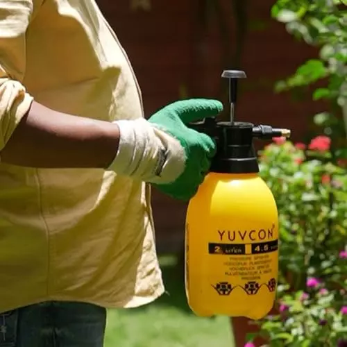 yuvismart-2-litre-plant-spray-bottle-with-jet-and-sprinkle-mode-for-gardening-and-farming-use