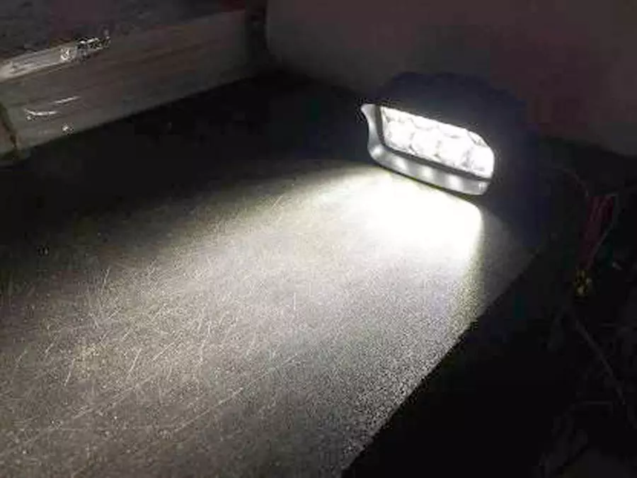 Cartronics 8 Led Shilon Fog Light  With On/Off Swich  for Hero Splendor Pro