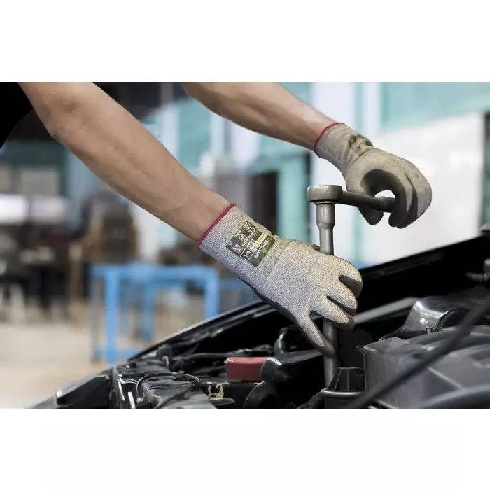 Showa Duracoil Grey HPPE Polyester Cut Resistant Work Gloves Size 7 Nitrile Foam Coating, SHO3862