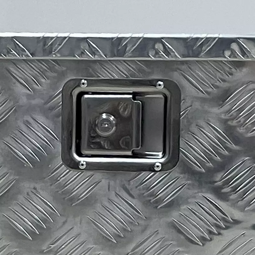 monotaro-aluminum-box-for-light-trucks-with-lock-aluminum-15-mm-wall-thickness-7475487