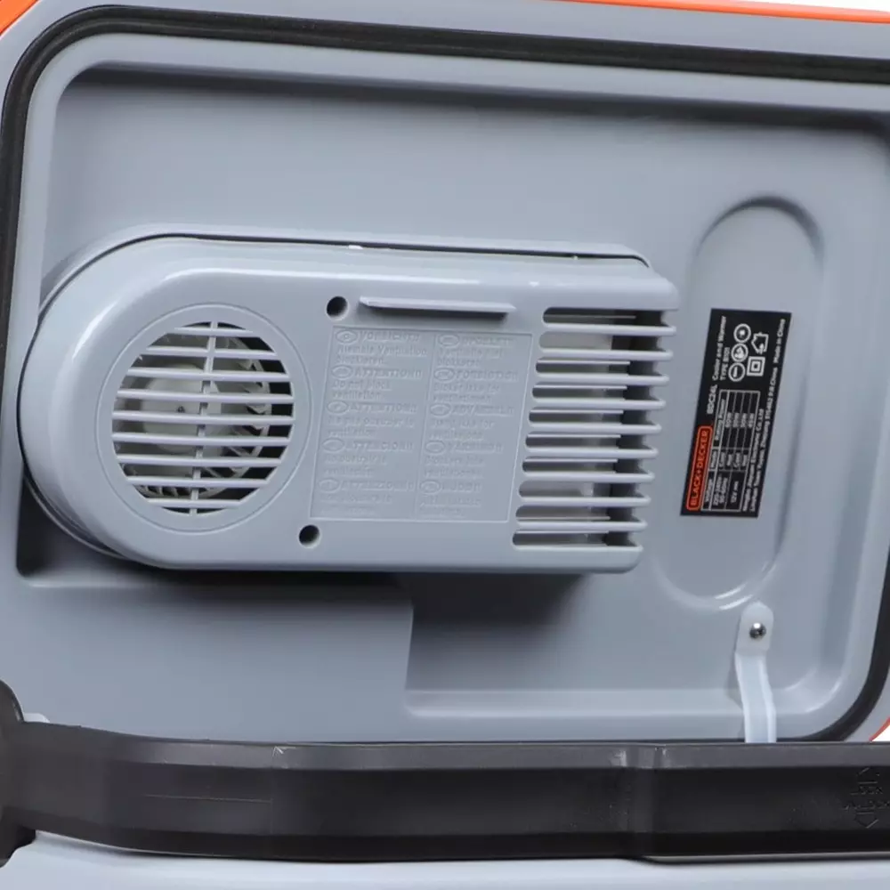 blackdecker-thermoelectric-portable-car-cooler-and-warmer-24-l-capacity-50-w-cold-mode-45-w-hot-mode-power-consumption-2-m-cord-length-bdc24l-b1
