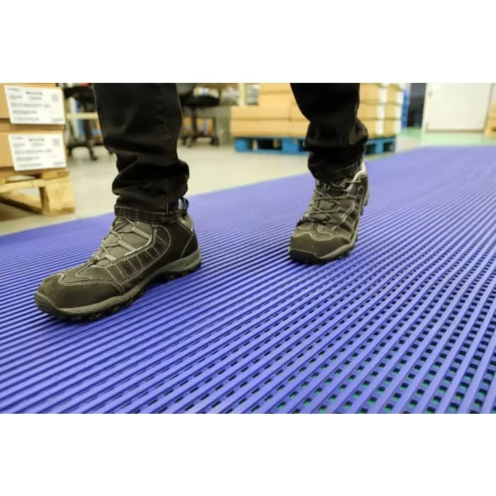 ds020610-coba-europe-coba-europe-deckstep-pvc-anti-fatigue-mat-059mx10mx115mm-197-4308-rs