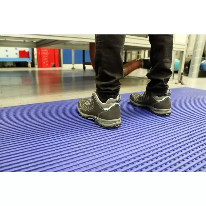 ds021010-coba-europe-coba-europe-deckstep-pvc-anti-fatigue-mat-10mx10mx115mm-197-4309-rs