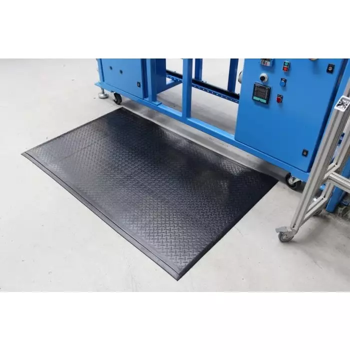 ocp010001-coba-europe-coba-europe-orthomata-comfort-plus-pvc-foam-anti-fatigue-mat-06mx09mx15mm-197-4320-rs