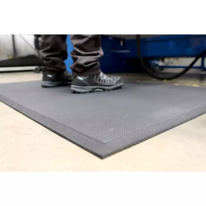 hys010003-coba-europe-coba-europe-hygimat-rubberised-gel-foam-anti-fatigue-mat-09mx18mx17mm-197-4316-rs