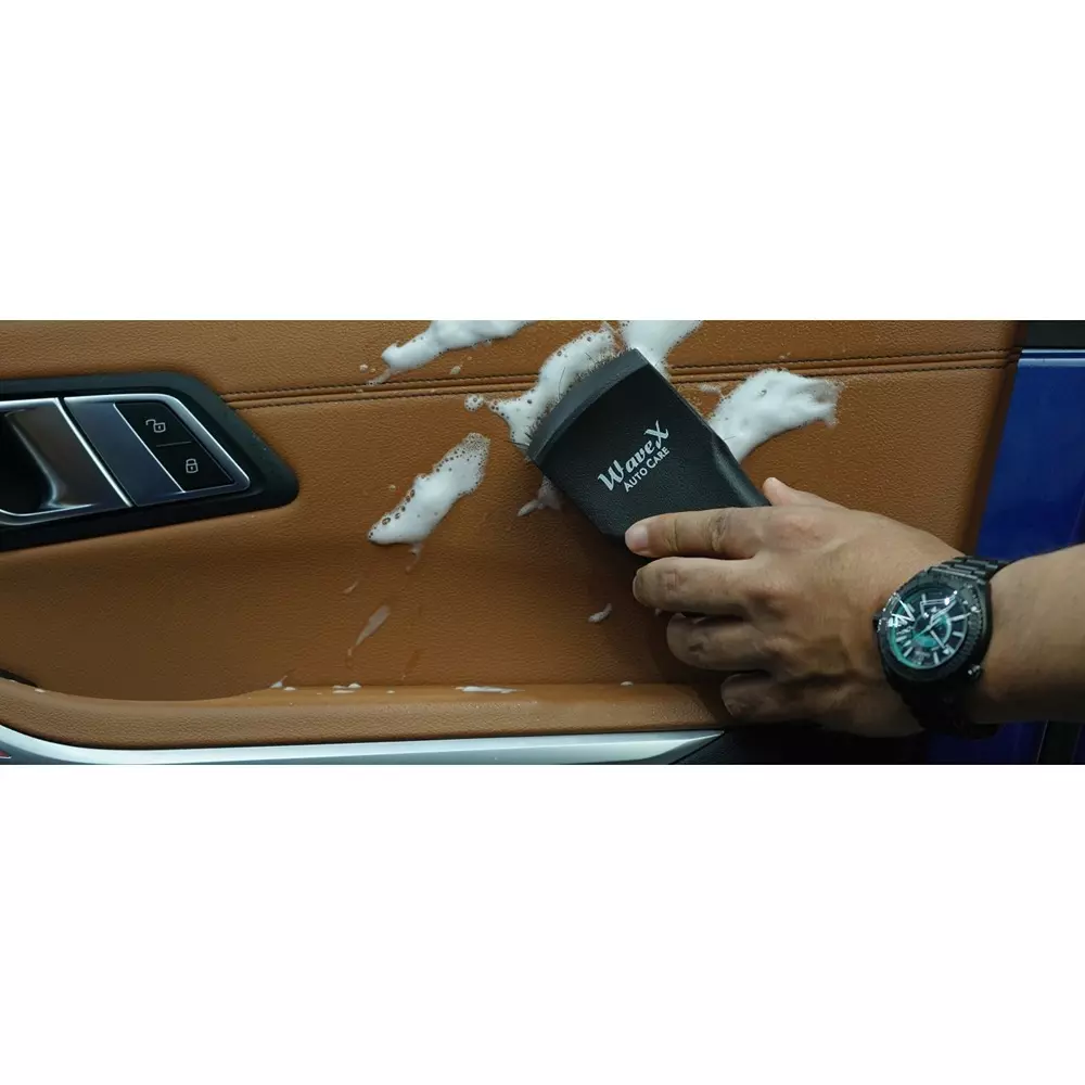wavex-horse-hair-detailing-brush-black-color-for-cleaning-car-interiors-leather-dashboard-upholstery-hbrush