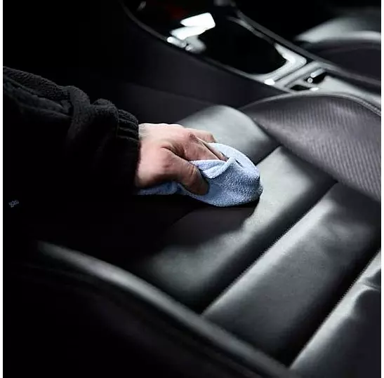 liqui-moly-leather-care-bottle-250-ml-23012