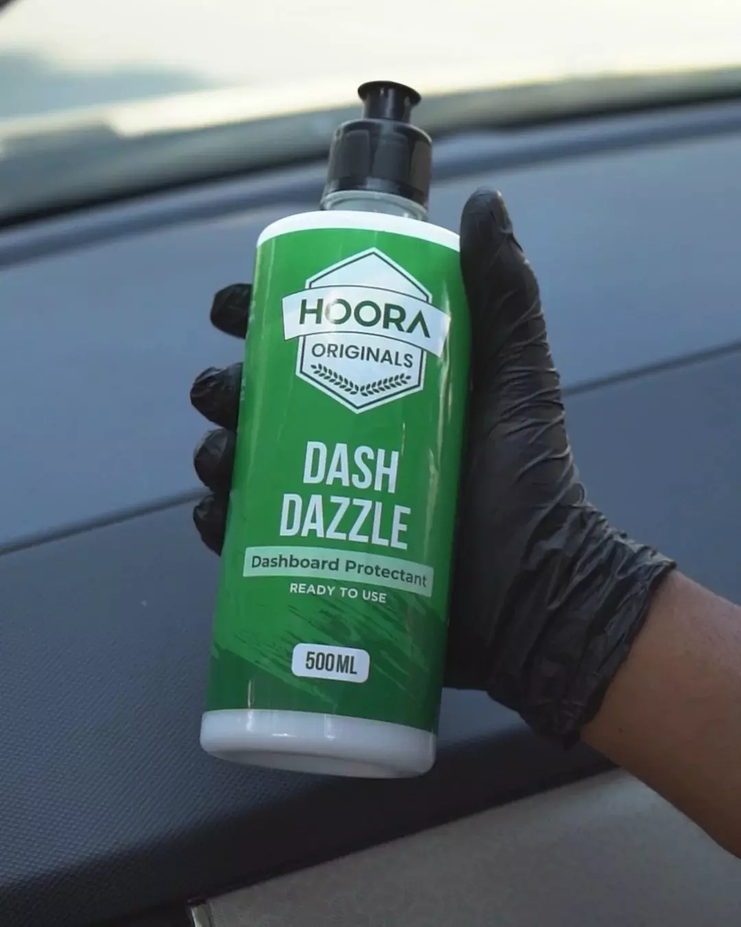 hoora-500-ml-car-dashboard-polish-water-based-non-oily-protective-emulsion-uv-guard-formula-for-cars-and-bikes