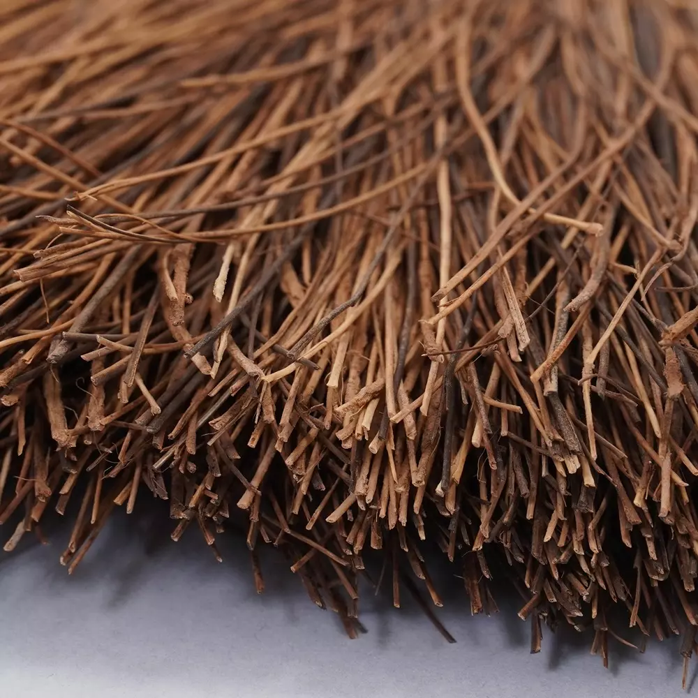 monotaro-red-fern-broom-with-short-handle-gray-26-mm-length-13167756