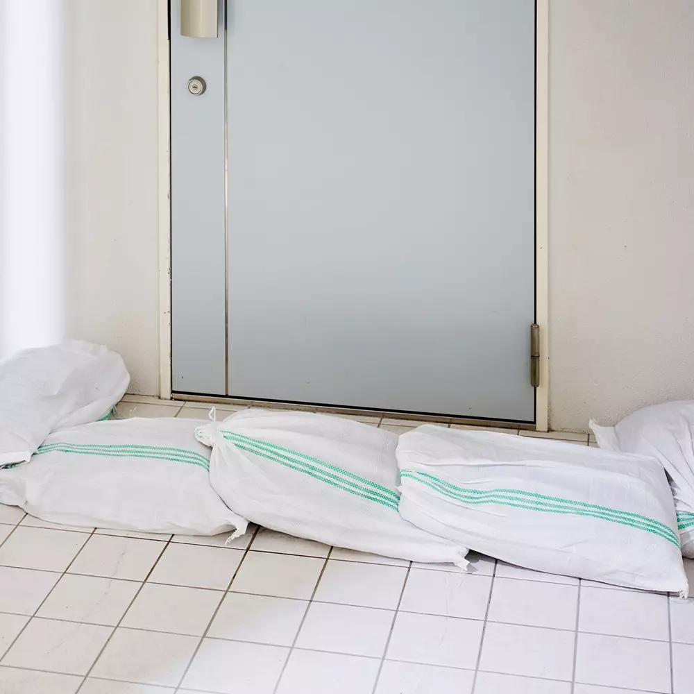 monotaro-sandbag-pe-green-line-mass-about-40-g-dimensions-width-x-length-480x620-mm-5604146-pack-of-400-pcs