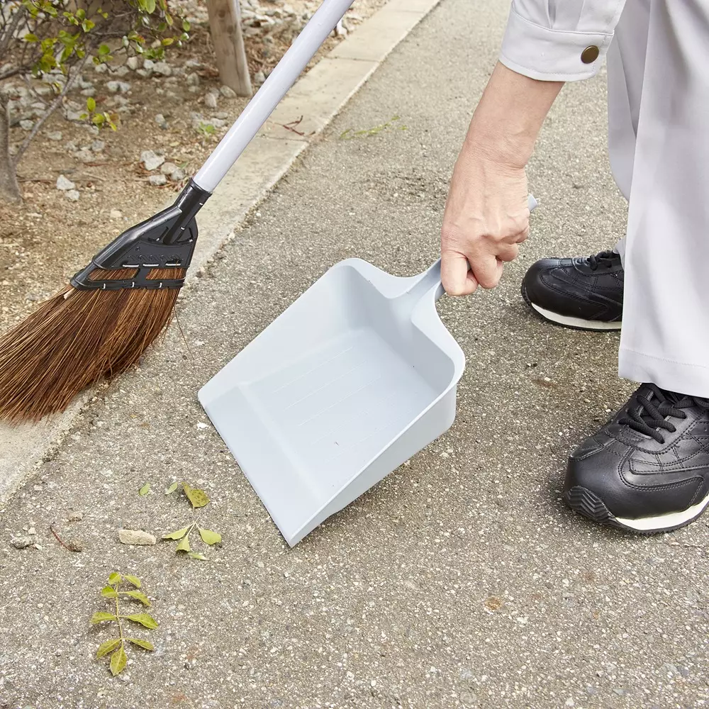 monotaro-handy-dustpan-polypropylene-approximately-249-x-330-x-106-mm-m73b-br