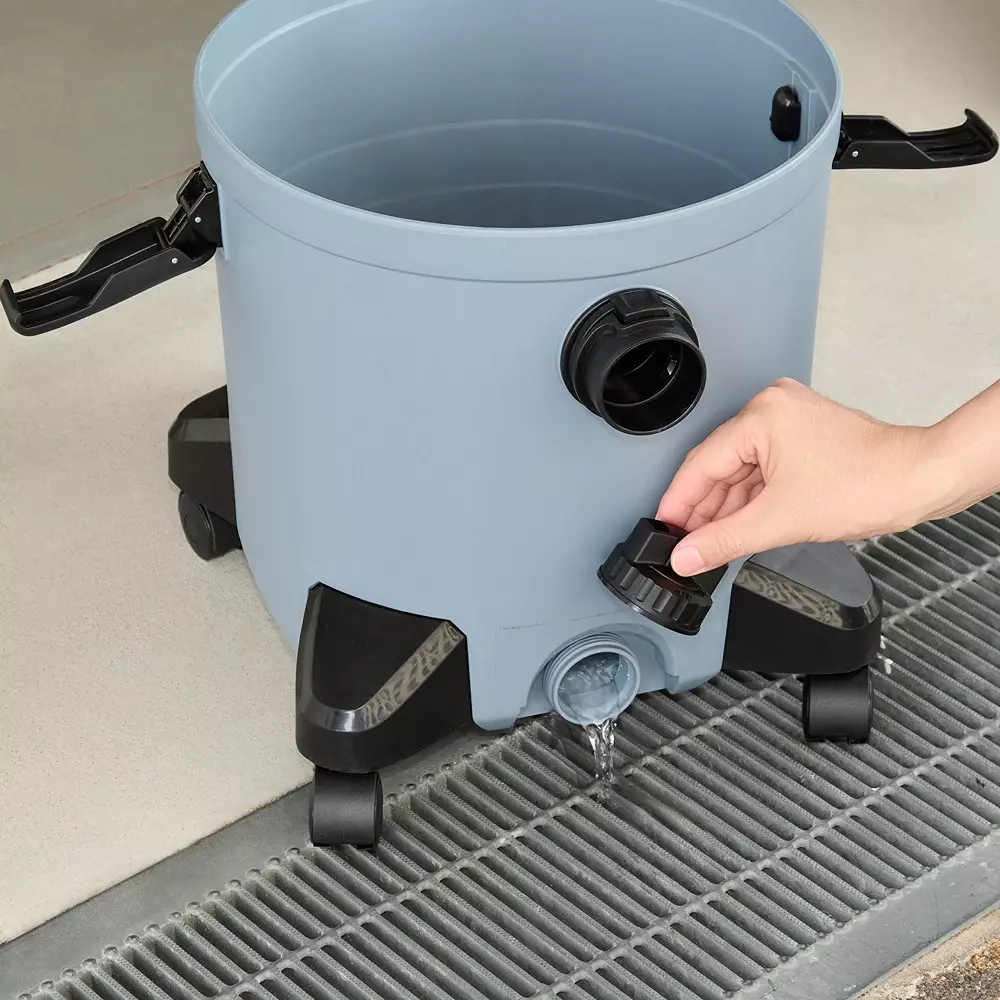 monotaro-wetdry-vacuum-cleaner-with-convenient-cord-storage-hw67-20