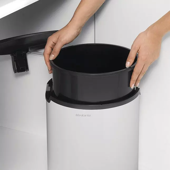 Hafele Deluxe Wastebin High Grade Plastic 15 L Capacity, 503.78.115