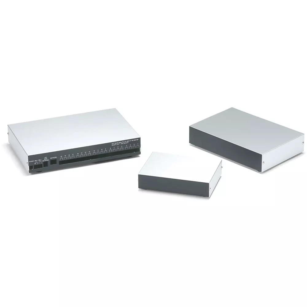 takachi-thin-aluminum-case-ym13-3-9