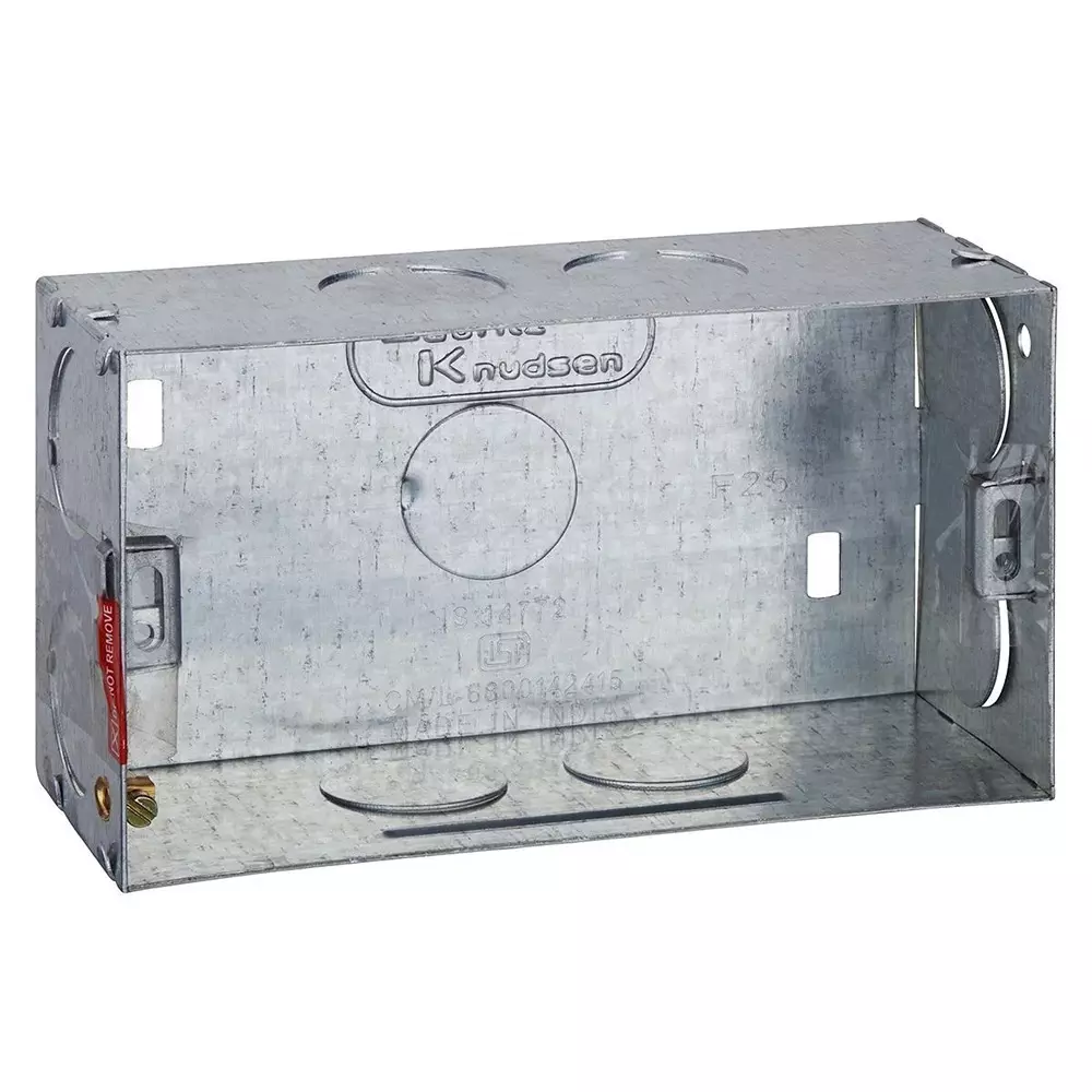 lt-lauritz-knudsen-engem-gi-metal-box-4-modular-133-x-75-x-53-mm-size-cb93104wm00