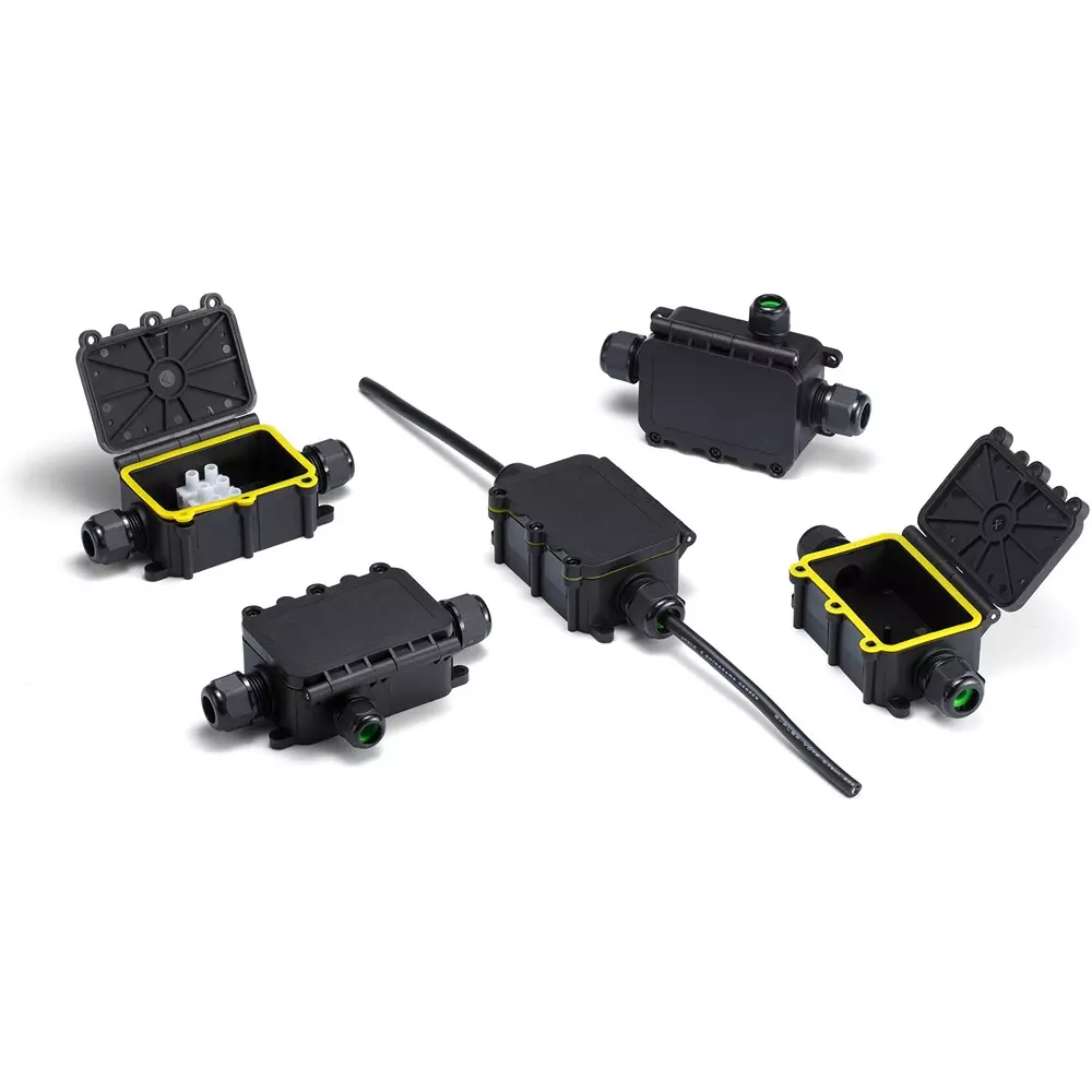 takachi-waterproof-junction-box-jw-2w-4p