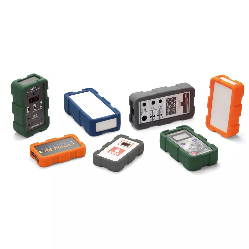 takachi-lct-series-plastic-case-with-shock-resistant-silicone-cover-1539x105x48-mm-lct145h-m2-wd