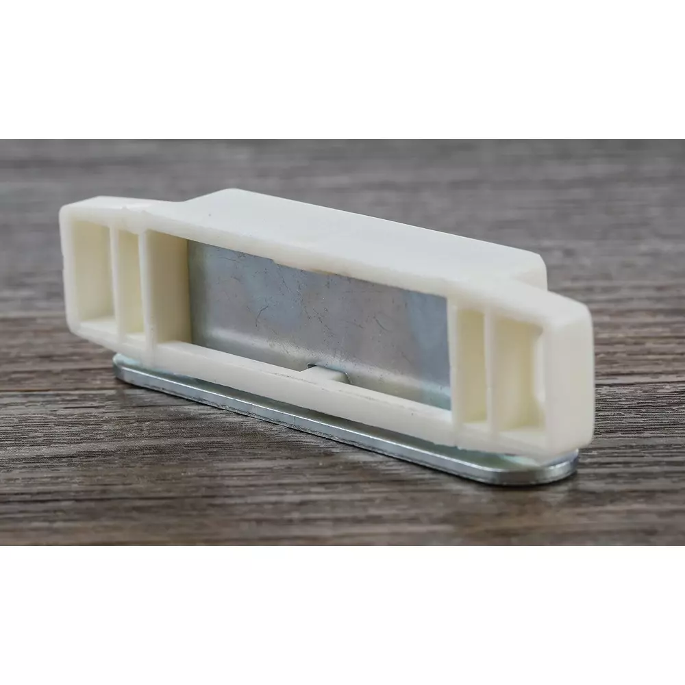 rs-pro-magnetic-catch-6659954