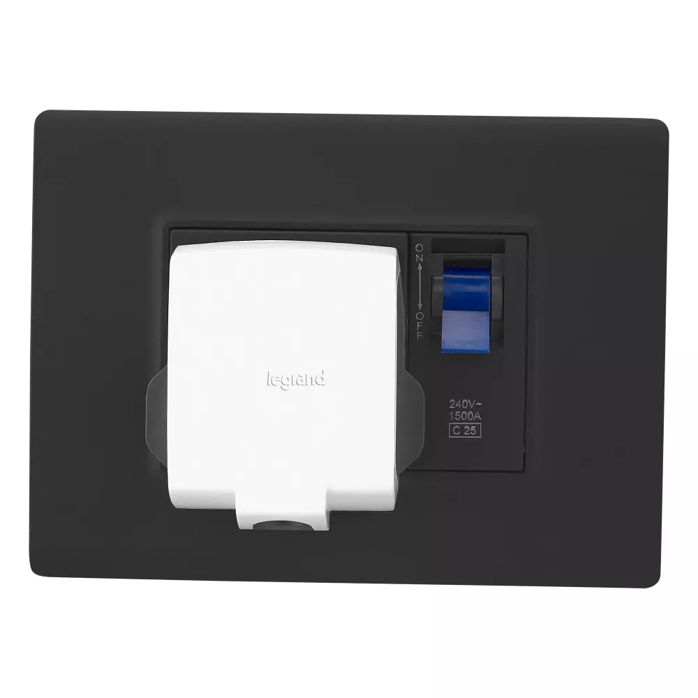 Legrand Power Unit Allzy 25 Amp MCB, 16 Amp Plug 3 Module Matt Black, 6812 28