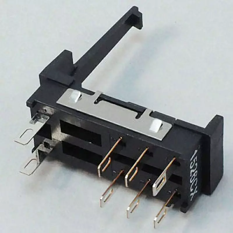 omron-common-socket-p2r-08a