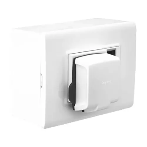 Legrand Power Unit Allzy 25 Amp MCB, 16 Amp Plug 3 Module Glossy White, 6811 28