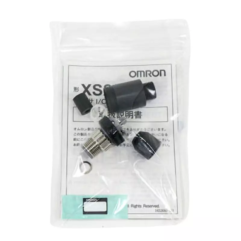 Omron Round M12 Assembled Connector Plug Crimp/Solder Type AC/DC 250 V, XS2G-D4S5