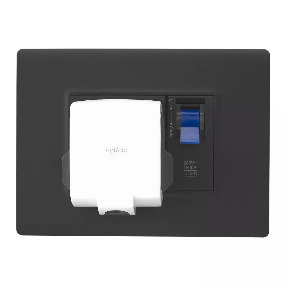 Legrand Power Unit Allzy 20 Amp MCB, 16 Amp Plug 3 Module Matt Black, 6812 27