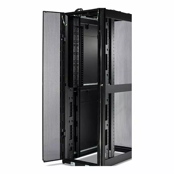 APC IEC C13, IEC C19 9 Gang Power Distribution Unit, 1.83m Cable, 32A, 230 V, AP7555A