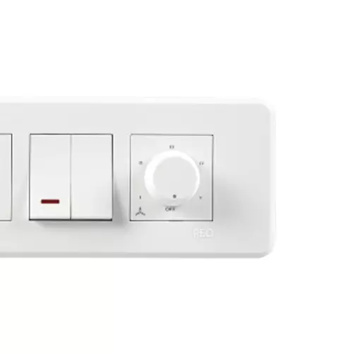 Havells Reo Elegant 6 M White Cover Plate AHRPLCWV06