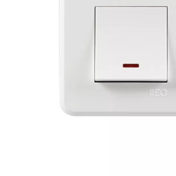 Havells Reo Elegant 2 M White Cover Plate AHRPLCWV02