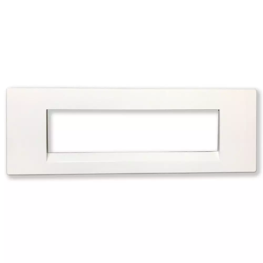 L&T [ Lauritz Knudsen ] Englaze Plastic Horizontal Cover Plate With Plastic Grid Frame Snow White Color 8 Module, CB92108FW00