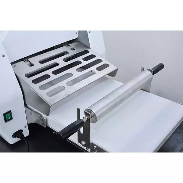 Butler Table Top Mini Dough Sheeter 375 W, Lilliput