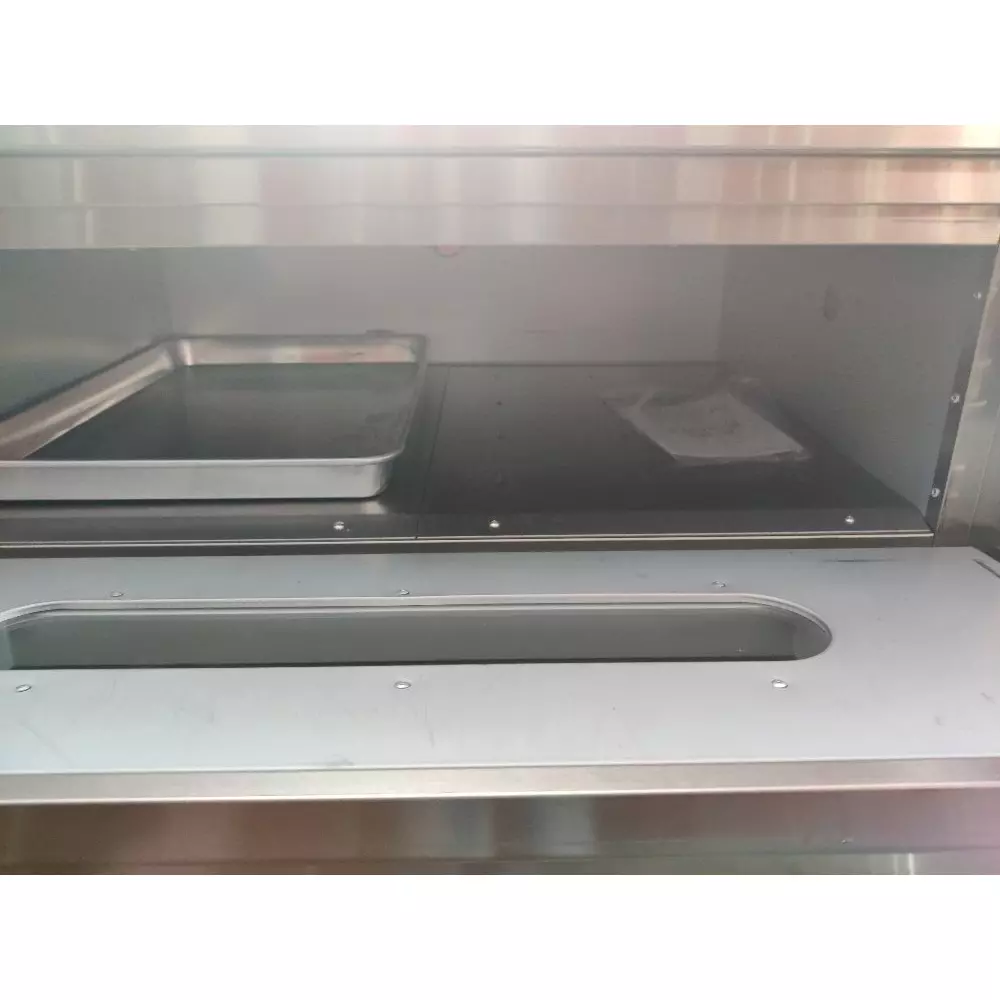 Shri Saraswati Kitchen Equipment Gas Deck Baking Oven 2 Tray Single Door Sliver SS202, SSKE 74