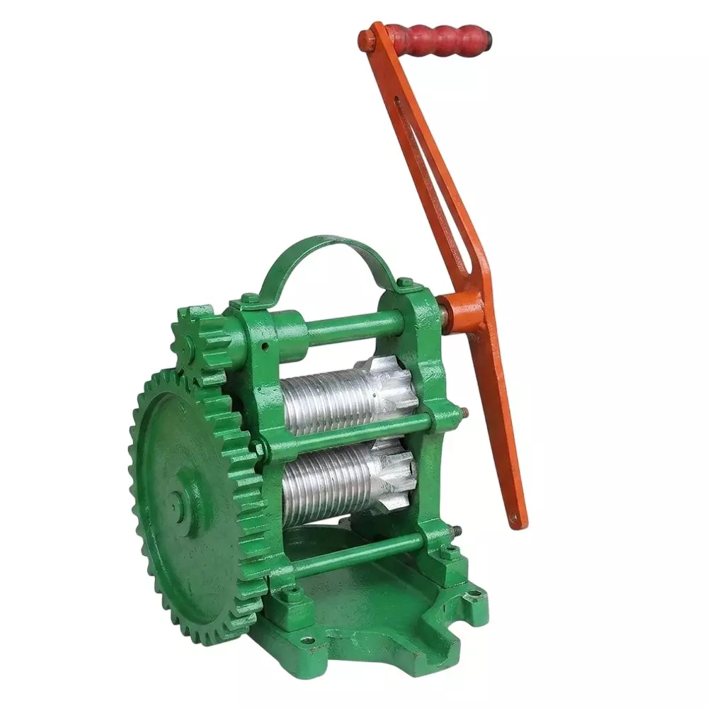 Vinayak Machines Sugarcane Juice Machine Medium Size Cast Iron Manual Hand Operated, VN-SCJ-02