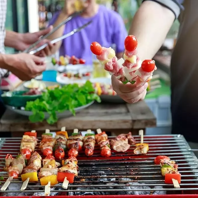 UMBRELLA CORPORATION 8 inch (203.2 mm) Disposable Wooden Paddle Skewers  for Parties, Weddings, Events (Pack of 100)