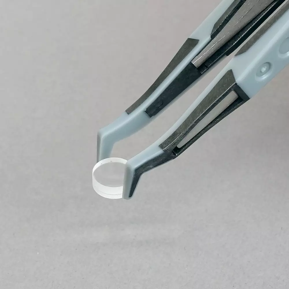 hozan-esd-soft-tip-tweezer-125-mm-overall-length-p-642-j