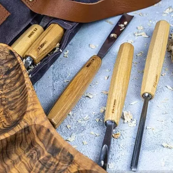 A.D INTERNATIONAL Wood Carving Tools Set with Mallet, Canvas Case for Beginners and Professionals, 100-CS-150 (Set of 12)