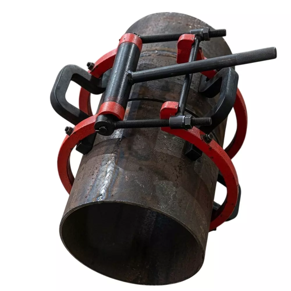 inder-cage-pipe-welding-alignment-clamp-metal-body-red-black-color-and-size-60-inch-1524-cm-480za