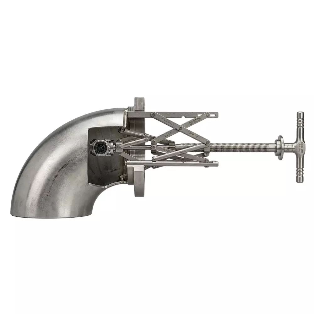 Inder Internal Manual Flange Clamp Metal Body Silver Color and Size 180-520 mm for Clamping Flanges to Bends, 550D