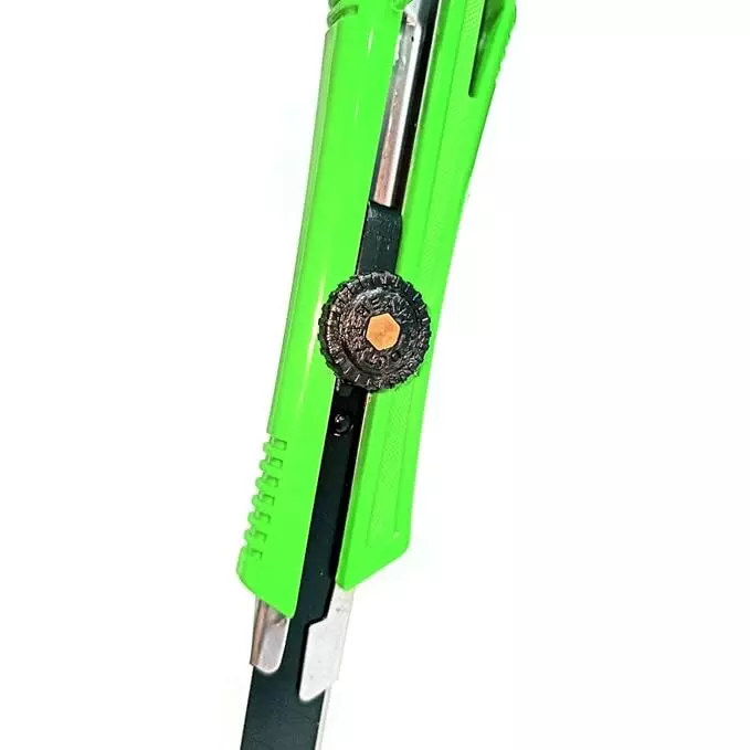 darit-smash-professional-ratchet-lock-utility-knife-cutter-150-mm-length-anti-slip-handle-green-for-industrial-use-am-203